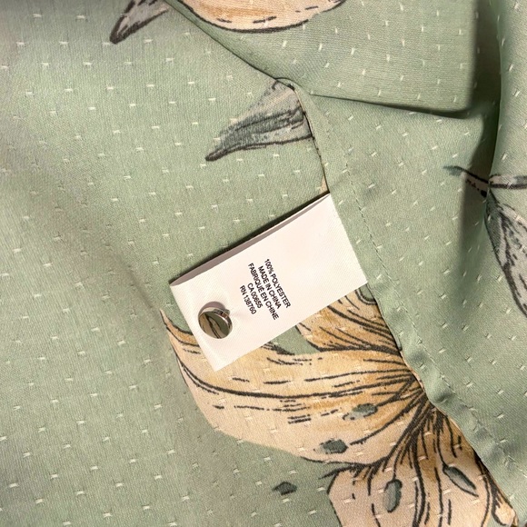 Floral blouse with draped pleated sleeves - Picture 4 of 5